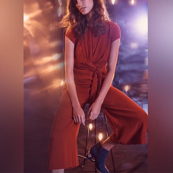 Maeve Anthropologie Grier Jumpsuit Red Crepe Rayon Cap Sleeves Tie Front Size 2P - Picture 13 of 13